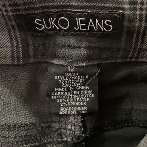 Checkered jeans; skinny fit, mid rise